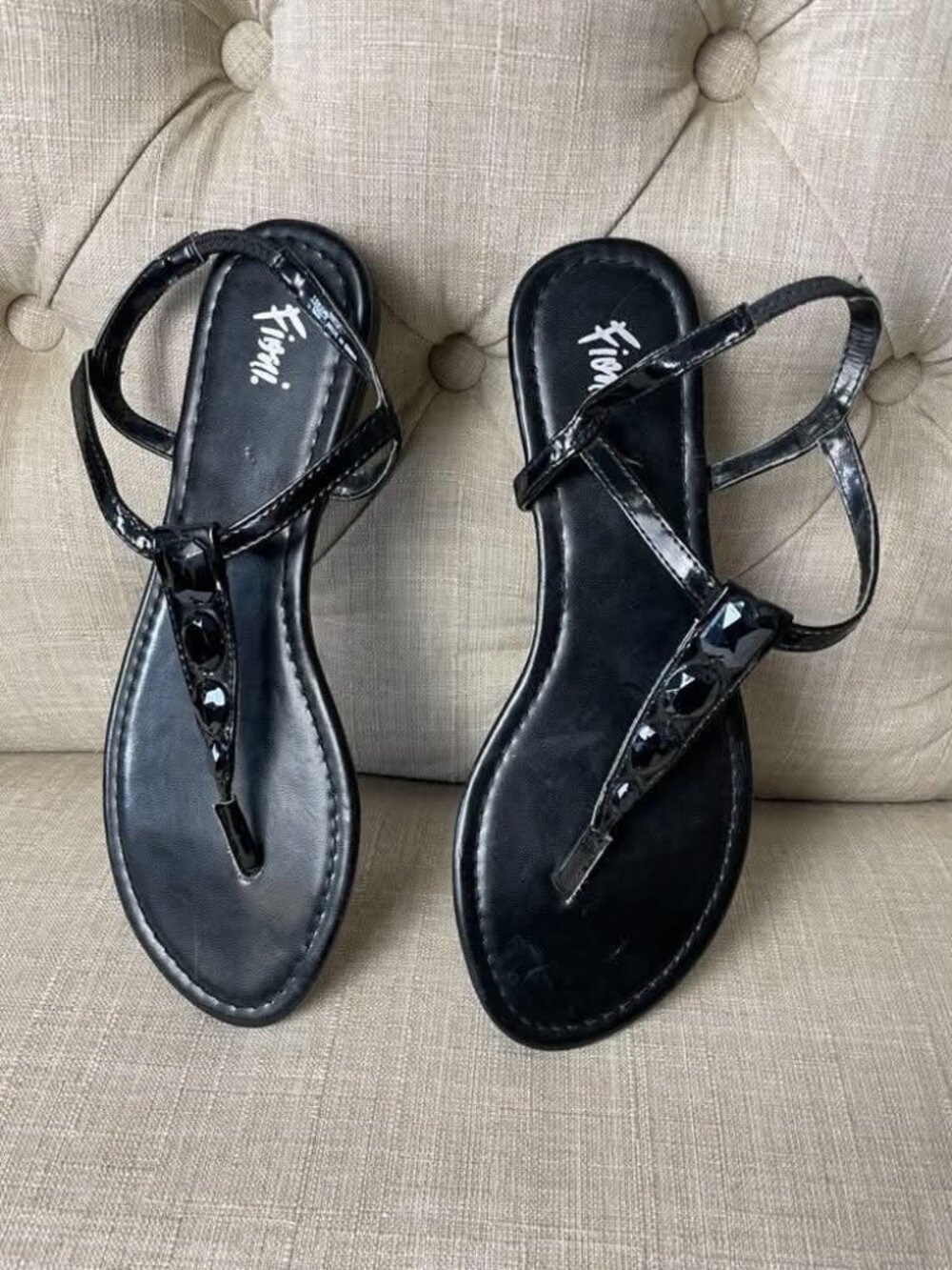 EUC Fioni Black Beaded Thong Sandals size 7